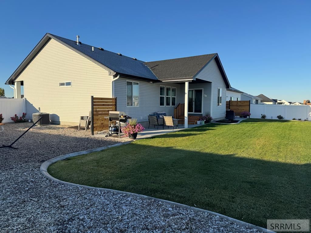 Image 42 of property listing at 3897 E Pepperwood Lane, Rigby, ID 83442