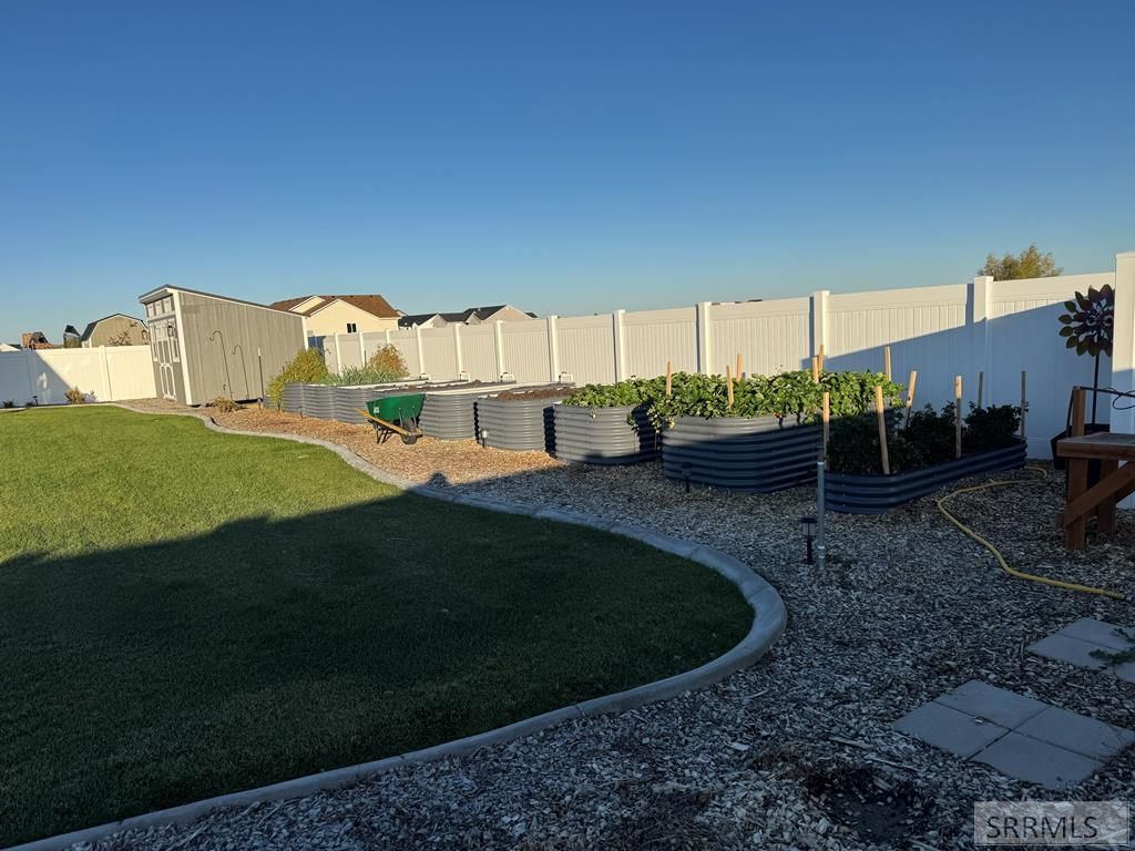 Image 43 of property listing at 3897 E Pepperwood Lane, Rigby, ID 83442