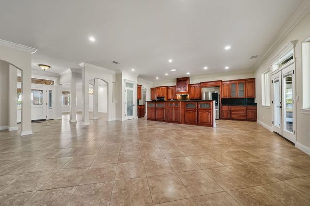 22890 Blue Jay Lane, Anderson, CA 96007