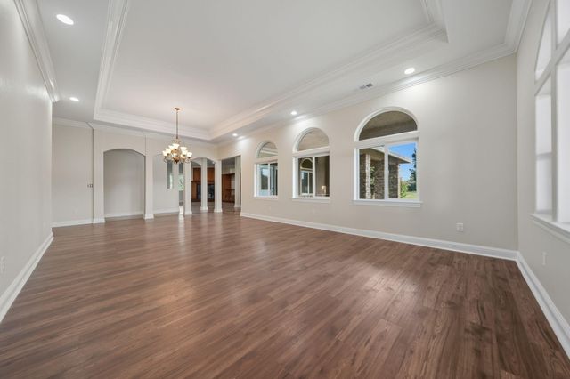 22890 Blue Jay Lane, Anderson, CA 96007