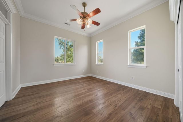 22890 Blue Jay Lane, Anderson, CA 96007