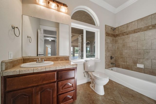 22890 Blue Jay Lane, Anderson, CA 96007