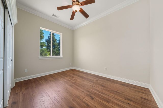 22890 Blue Jay Lane, Anderson, CA 96007