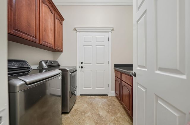 22890 Blue Jay Lane, Anderson, CA 96007