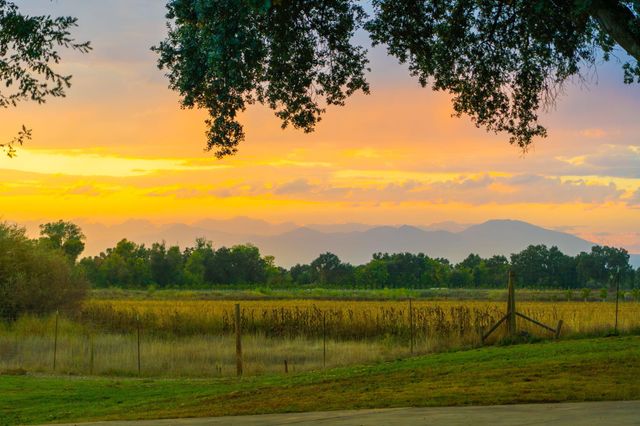 22890 Blue Jay Lane, Anderson, CA 96007