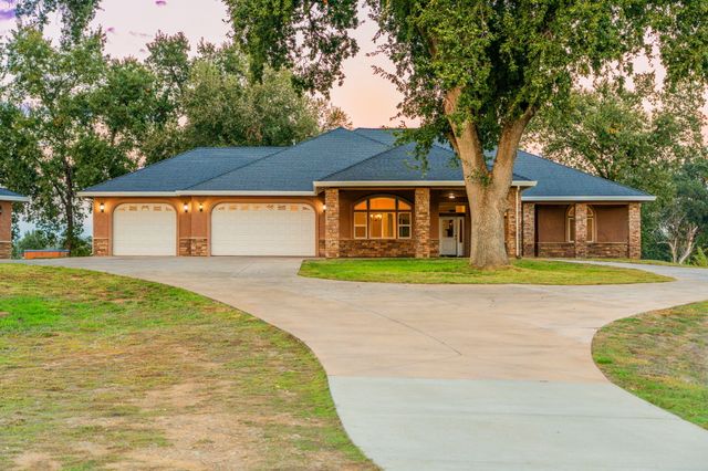 22890 Blue Jay Lane, Anderson, CA 96007