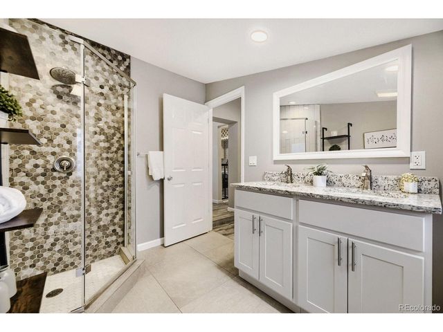 1194 S Washington St, Denver, CO 80210