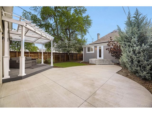 1194 S Washington St, Denver, CO 80210