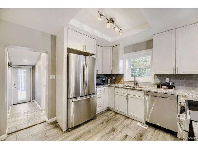 1194 S Washington St, Denver, CO 80210