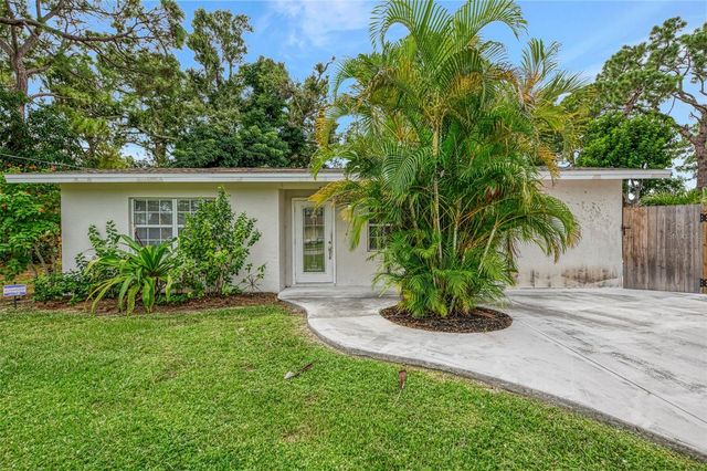 2136 BRUECKNER DRIVE, Sarasota, FL 34231