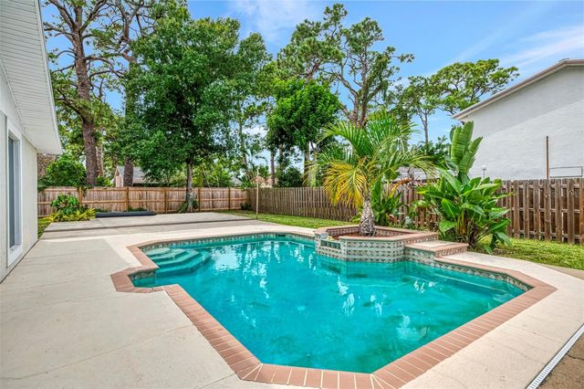 2136 BRUECKNER DRIVE, Sarasota, FL 34231