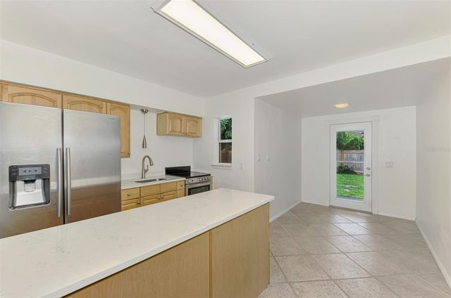 2136 BRUECKNER DRIVE, Sarasota, FL 34231