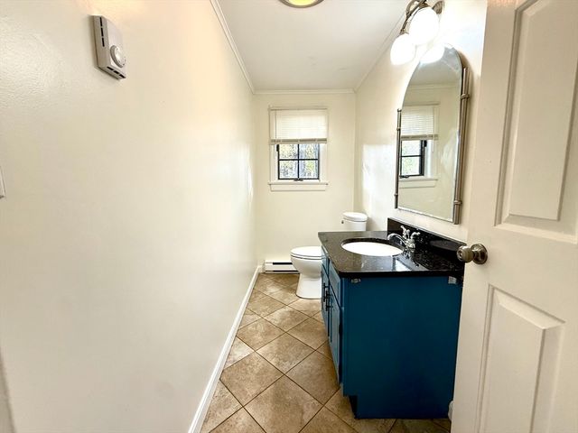 9 Olga Ave 9, Worcester, MA 01605