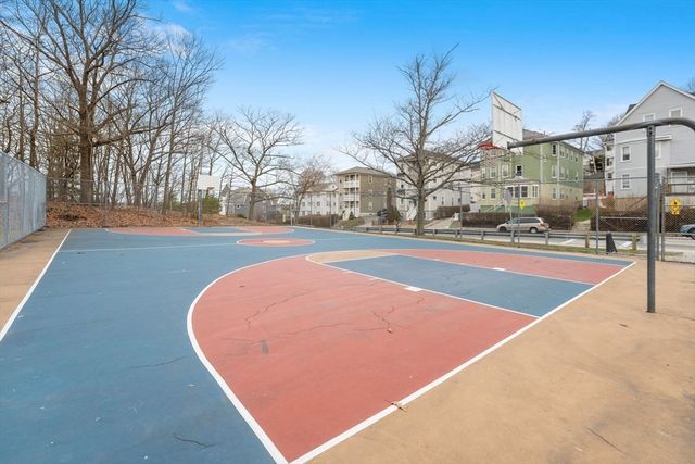 9 Olga Ave 9, Worcester, MA 01605