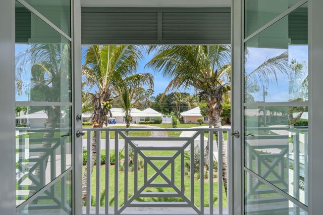 91 Golfview Drive, Tequesta, FL 33469