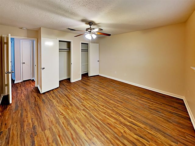 16259 Hollow Wood Drive, Houston, TX 77090