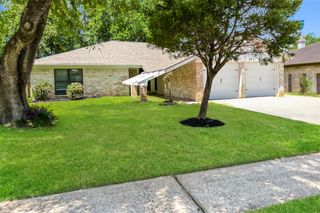 16259 Hollow Wood Drive, Houston, TX 77090