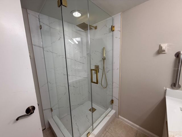 5296 CYPRESS COURT 433, Orlando, FL 32811