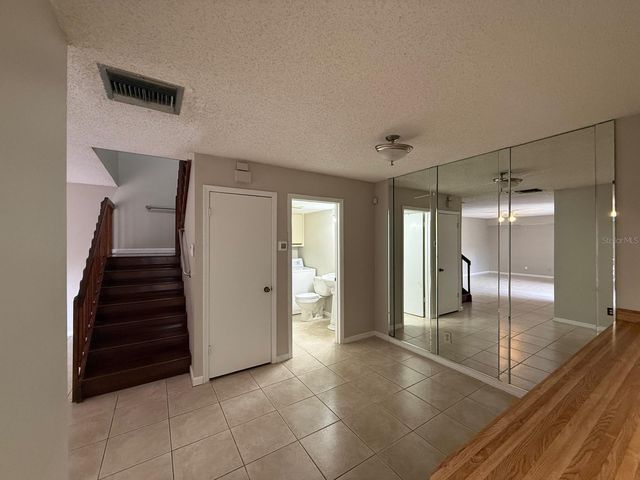 5296 CYPRESS COURT 433, Orlando, FL 32811