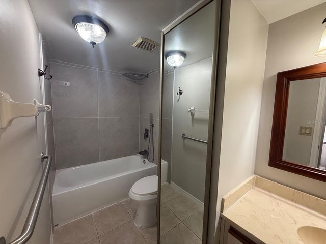 5296 CYPRESS COURT 433, Orlando, FL 32811