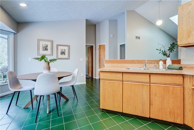 26 Markay Court, Brighton, NY 14618