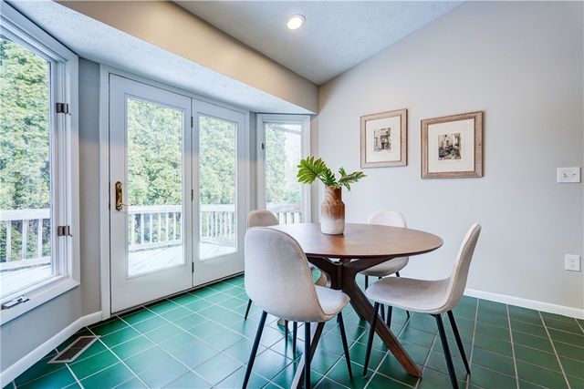 26 Markay Court, Brighton, NY 14618