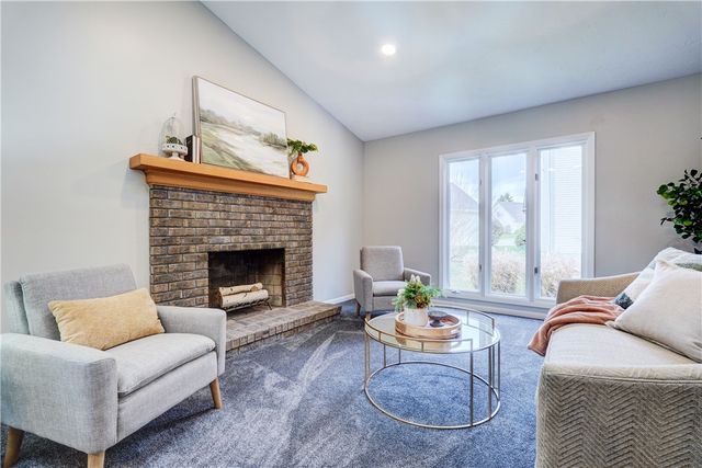 26 Markay Court, Brighton, NY 14618