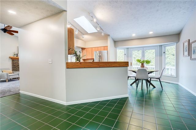 26 Markay Court, Brighton, NY 14618