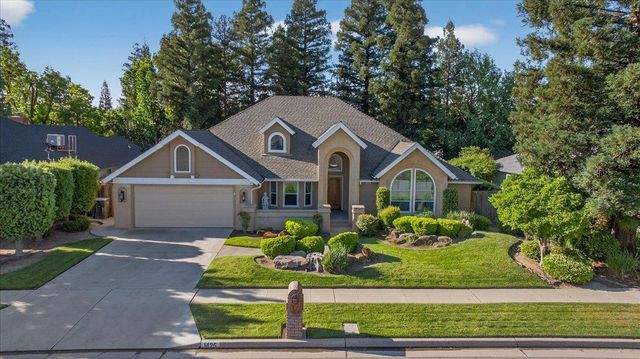 1425 E Decatur Avenue, Fresno, CA 93720