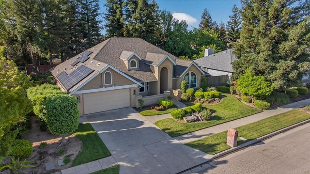 1425 E Decatur Avenue, Fresno, CA 93720