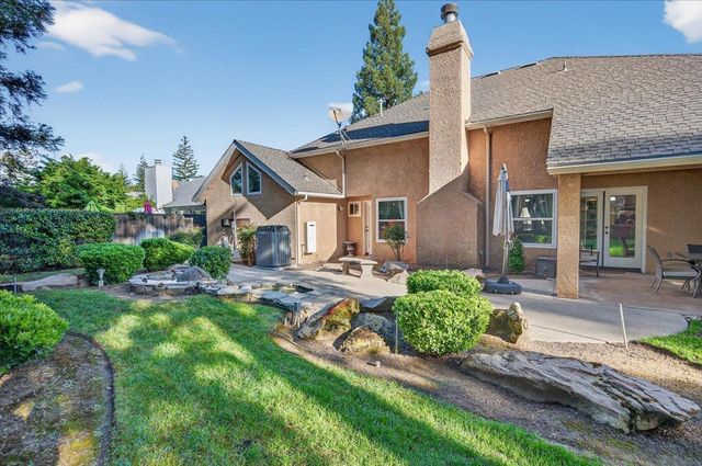 1425 E Decatur Avenue, Fresno, CA 93720