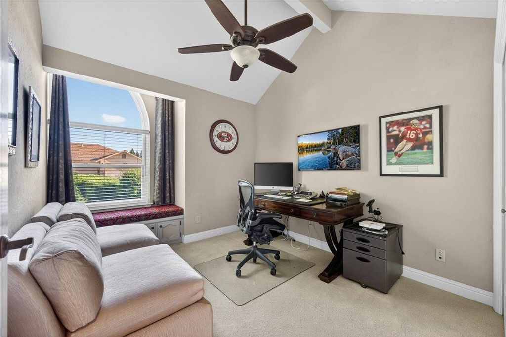 Image 31 of property listing at 1425 E Decatur Avenue, Fresno, CA 93720