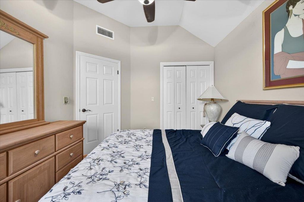 Image 35 of property listing at 1425 E Decatur Avenue, Fresno, CA 93720