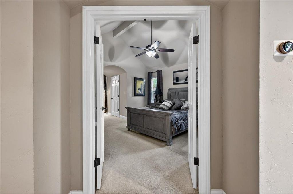 Image 37 of property listing at 1425 E Decatur Avenue, Fresno, CA 93720