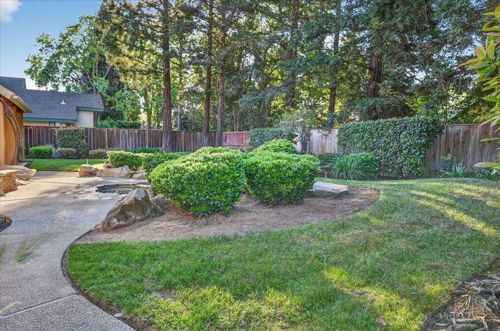 Image 56 of property listing at 1425 E Decatur Avenue, Fresno, CA 93720