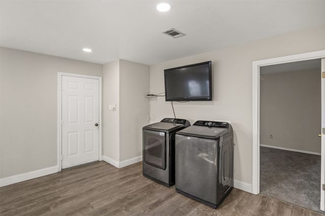 620 Honeysuckle Lane, Cedar Hill, TX 75104