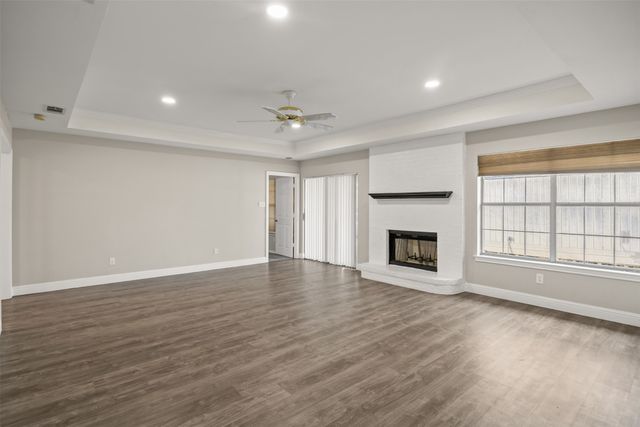 620 Honeysuckle Lane, Cedar Hill, TX 75104