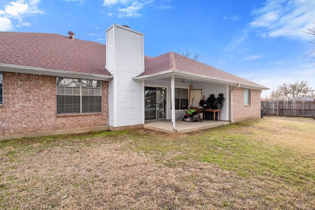 620 Honeysuckle Lane, Cedar Hill, TX 75104
