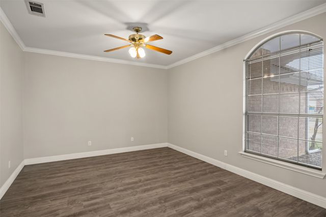 620 Honeysuckle Lane, Cedar Hill, TX 75104