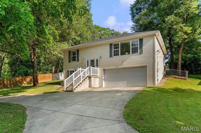 9003 Olinda Drive, Fairview Heights, IL 62208