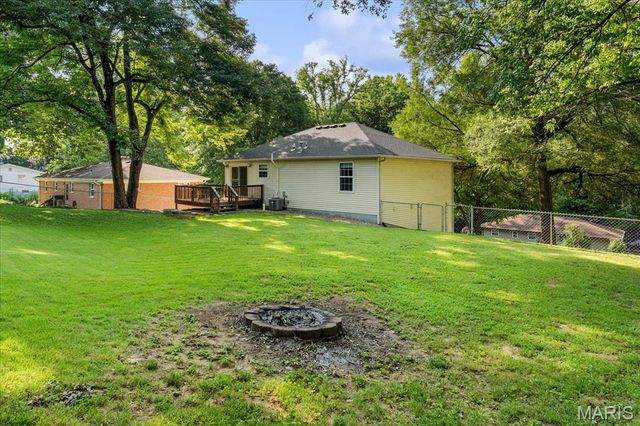 9003 Olinda Drive, Fairview Heights, IL 62208
