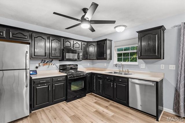9003 Olinda Drive, Fairview Heights, IL 62208