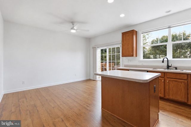 8154 RAINWATER CIR, Manassas, VA 20111