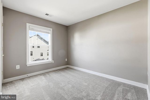 8154 RAINWATER CIR, Manassas, VA 20111