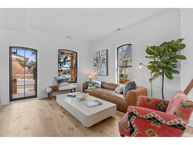 946 Portland Pl, Boulder, CO 80304