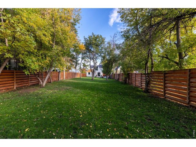 946 Portland Pl, Boulder, CO 80304