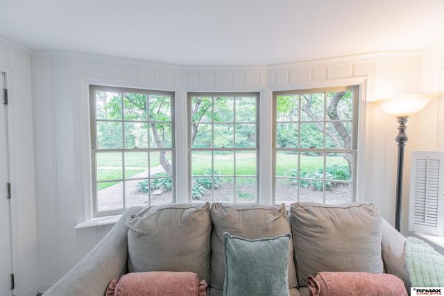 1234 Fall Creek Road, Lincoln, NE 68510