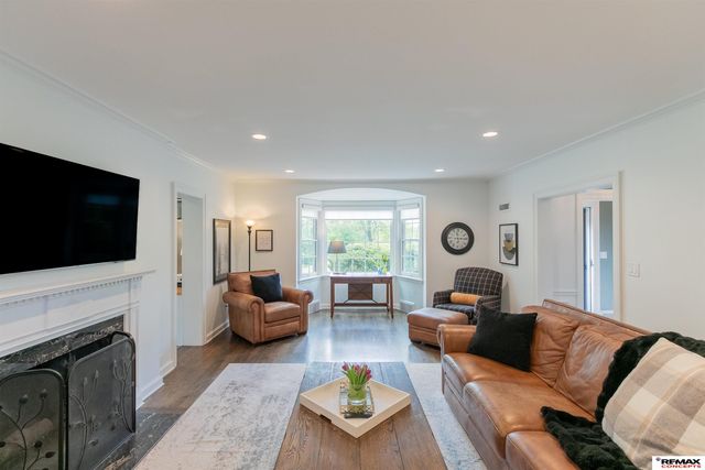 1234 Fall Creek Road, Lincoln, NE 68510
