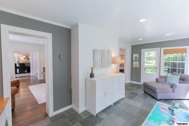 1234 Fall Creek Road, Lincoln, NE 68510