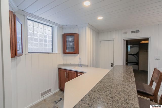 1234 Fall Creek Road, Lincoln, NE 68510